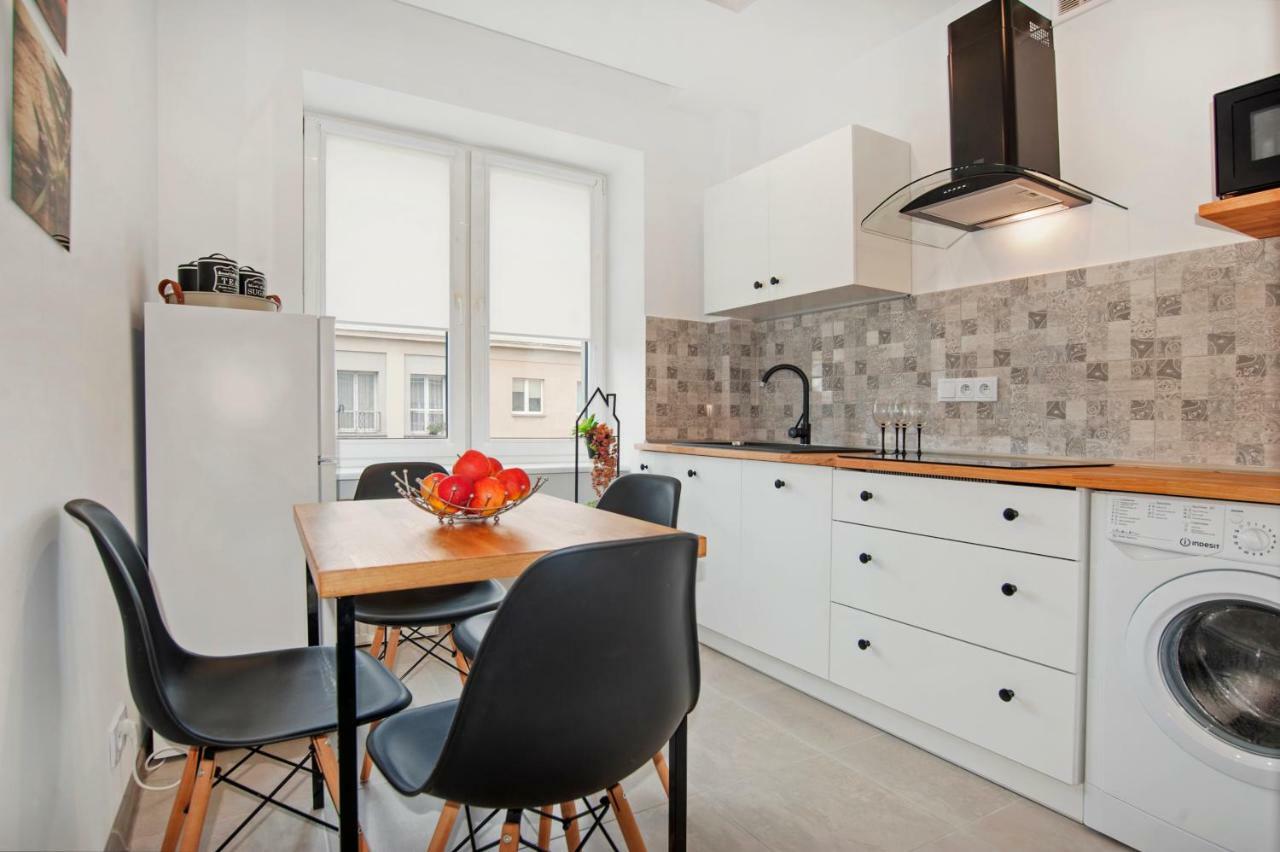 Apartament Sowa Apartment เชสโตฮอวา ภายนอก รูปภาพ